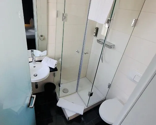 Hotel Cityhotel Hessischer Hof 3*